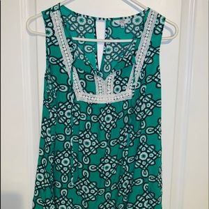 Crown and ivy tank top